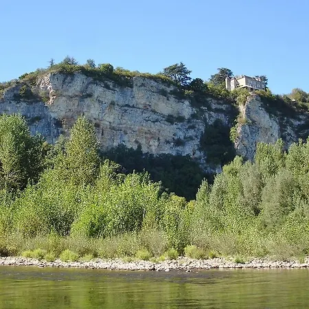 Chambres Du Pont De Lauque Bed and Breakfast Bretenoux