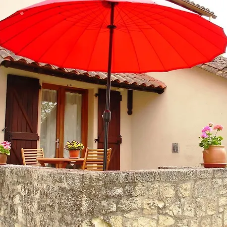 Chambres Du Pont De Lauque Bed & Breakfast Bretenoux
